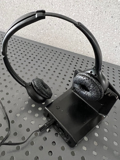 35. Plantronics C052A  Headset Duo